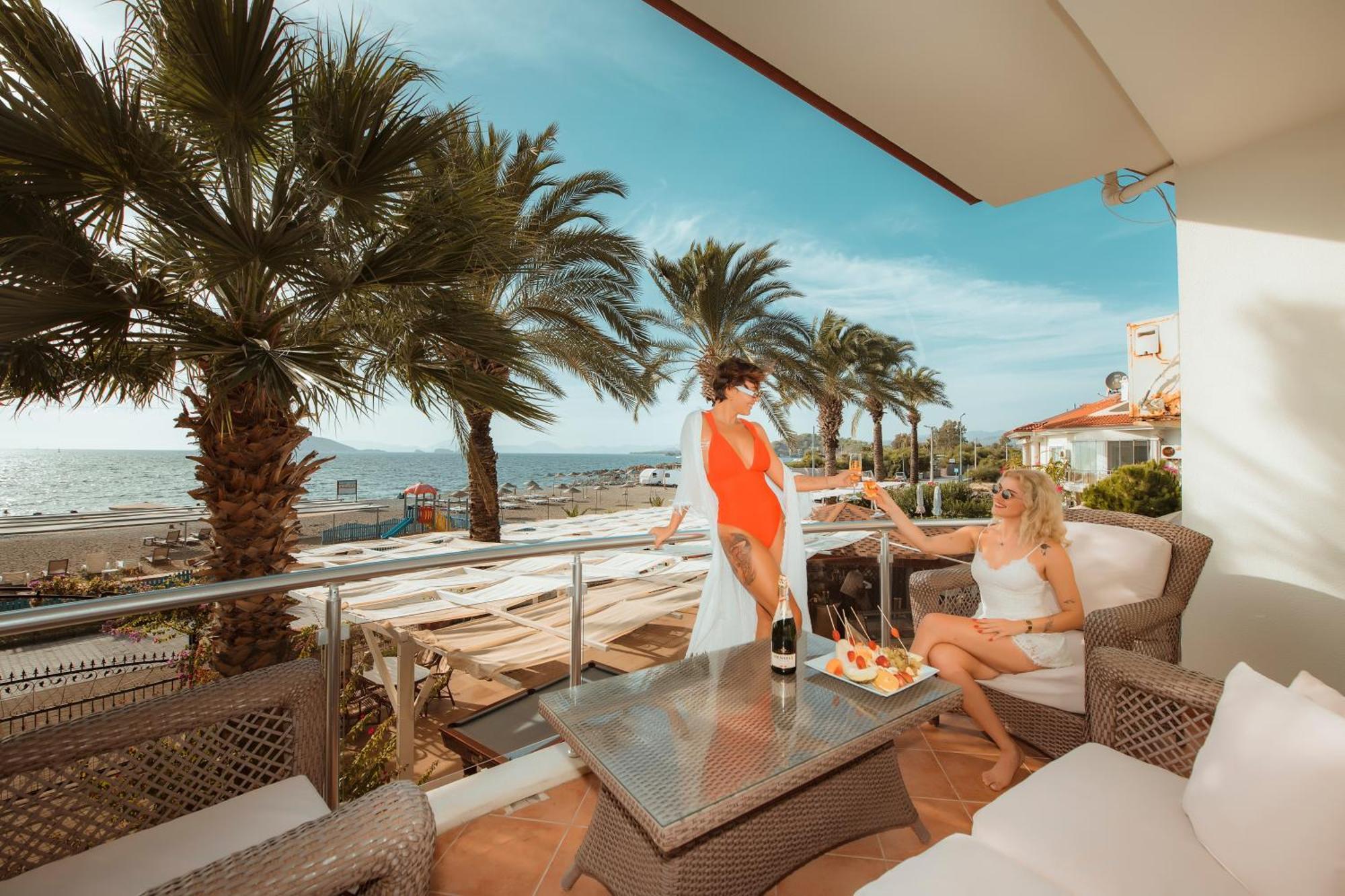Sunset Beach Villas And Apartments Fethiye Exterior foto