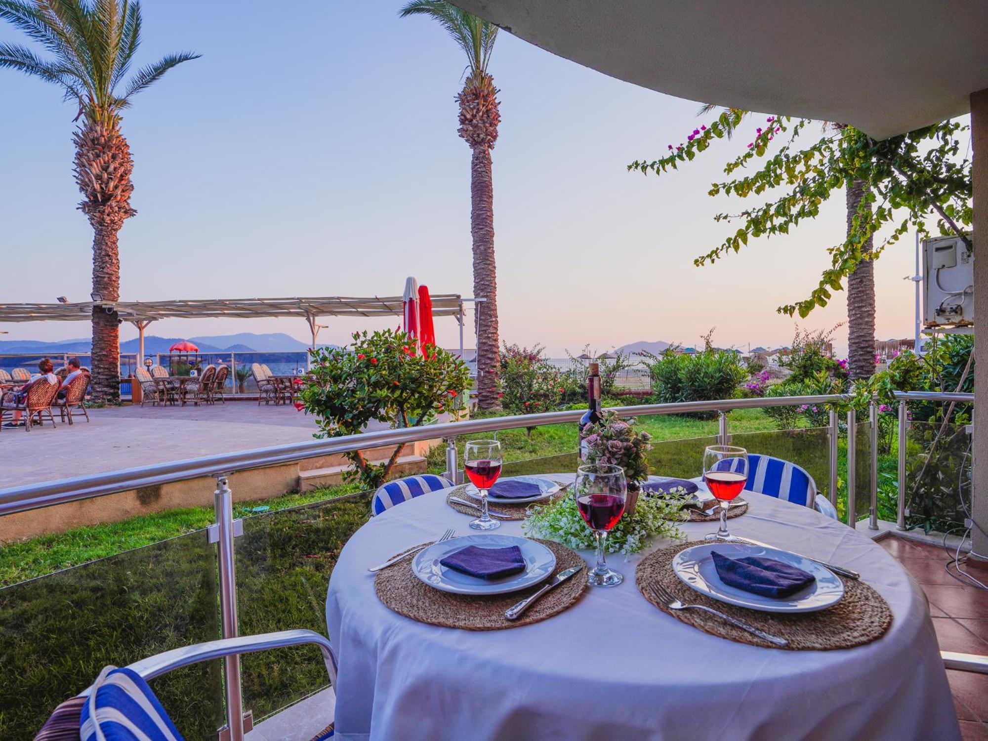 Sunset Beach Villas And Apartments Fethiye Exterior foto